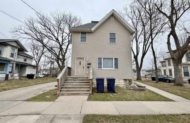 167 South Jackson Street - 1/2