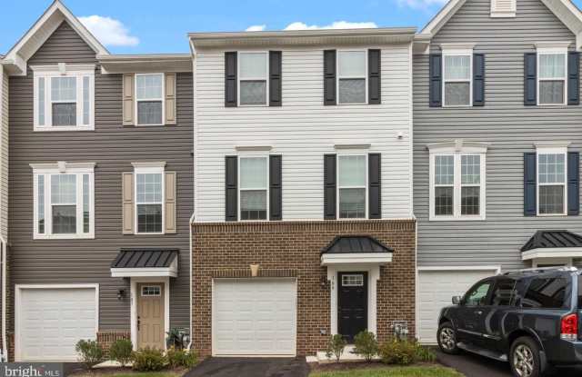 109 ALMOND Drive