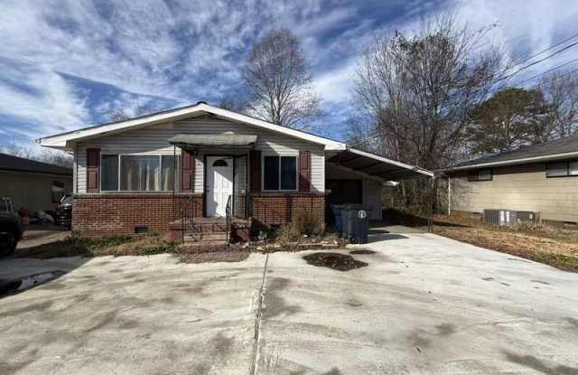 1607 South Mack Smith Road