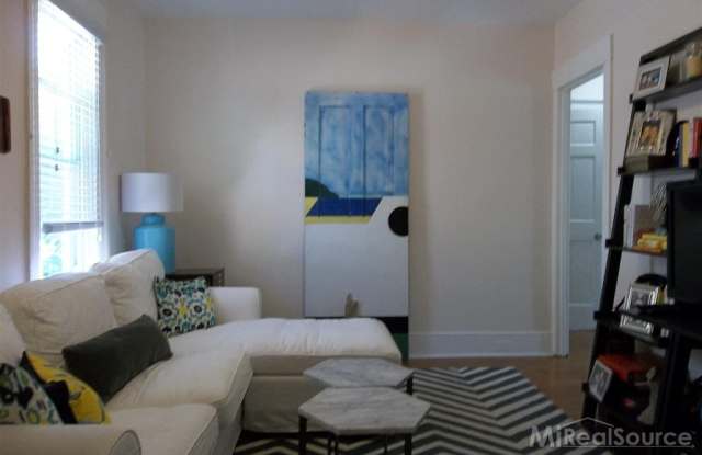 549 Saint Clair Avenue