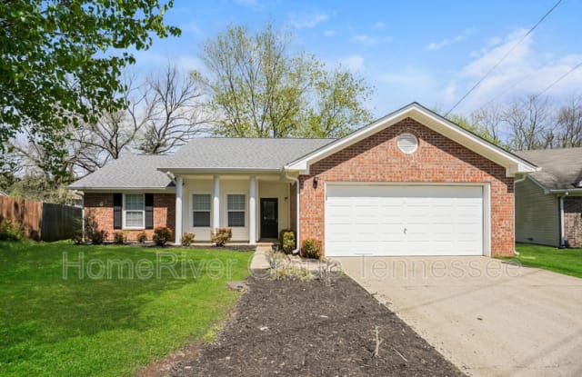 107 Knollwood Ct - 107 Knollwood Court, Hendersonville, TN 37075