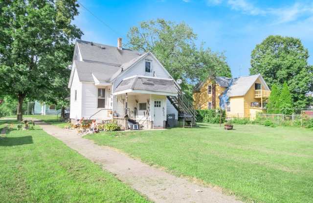 Large, remodeled one bedroom apartment