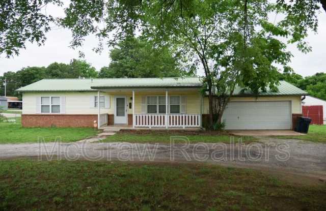 902 Tower Rd