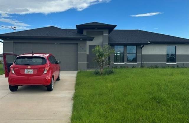 2603 43rd Street SW - 2603 43rd Street Southwest, Lehigh Acres, FL 33976