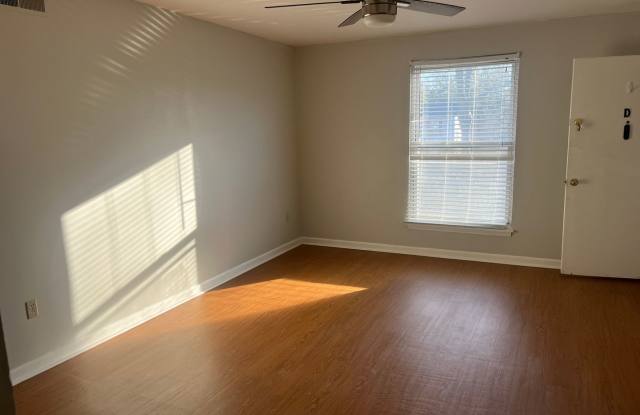 2 Bed, 1 Bath Apartment