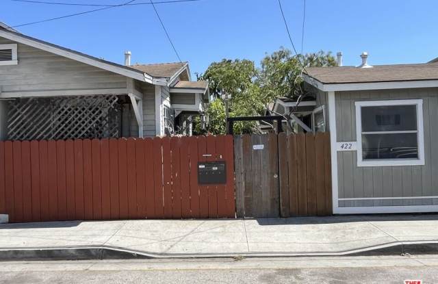 424 N Venice Blvd