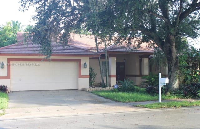 10340 SW 15th St - 10340 Southwest 15th Street, Pembroke Pines, FL 33025