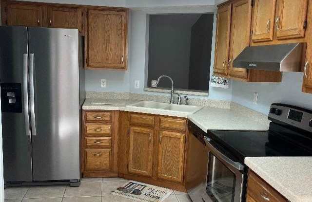 3647 MANDARIN WOODS Drive N