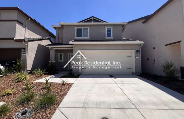 Brand New 3bd/2.5a Lincoln Home With Loft-Must See!