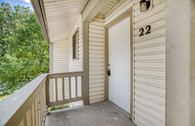 Newly Renovated Maumelle Condo