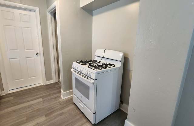 Nice 4 Bedroom, 2 Bath Home Near OCU  The Plaza!