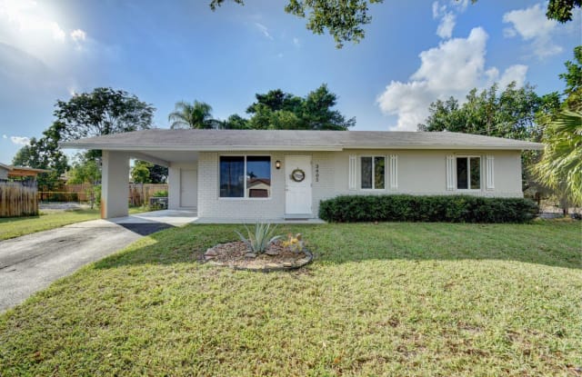 3405 SE 4th Street - 3405 Southeast 4th Street, Boynton Beach, FL 33435