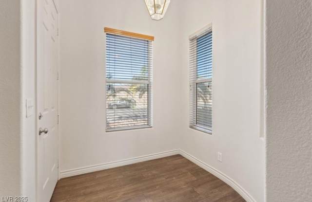 227 Palmarosa Street