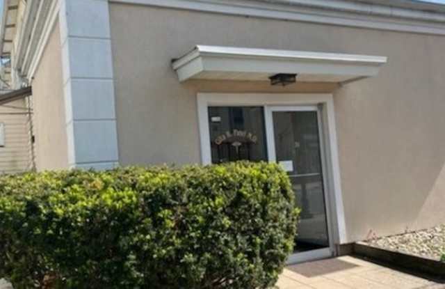 31 W Somerset St
