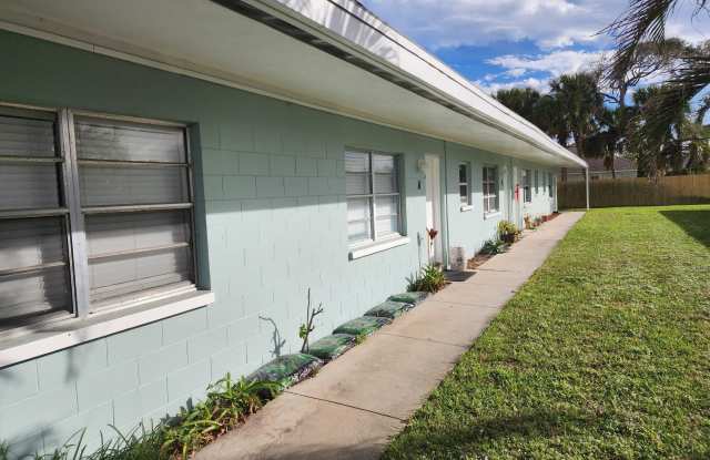 139 Roosevelt Avenue unit: D