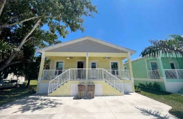 621 E Virginia Ave