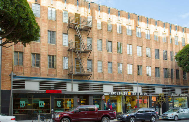 Photo of Vintage at 425 Broadway