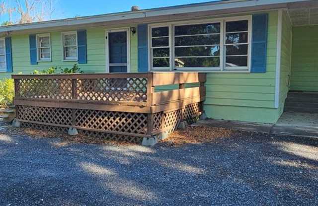 Cozy home in Lake Park GA!