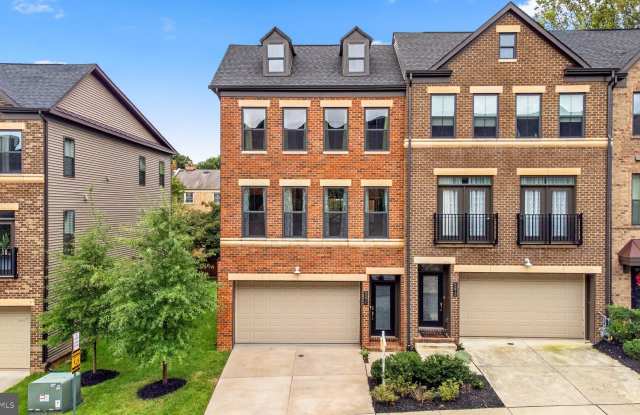 9271 WOOD VIOLET Court