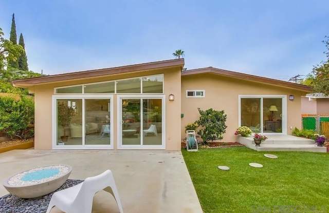 Beautiful 4BD/2BA on Baja!! Great backyard space with turf  fire pit!!