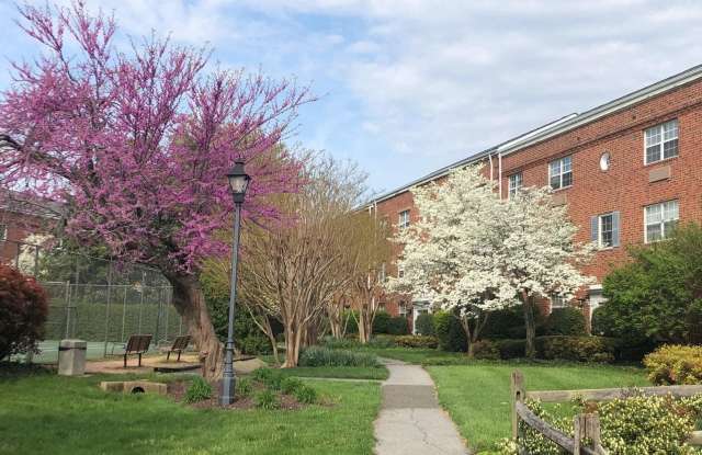 1630 W ABINGDON DR #201 - 1630 West Abingdon Drive, Alexandria, VA 22314