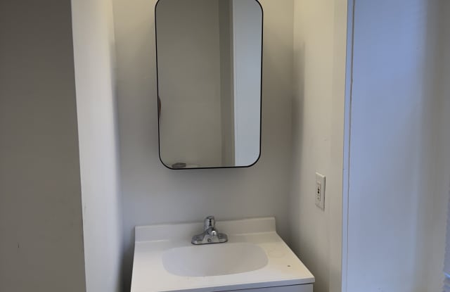 Photo of 905 Bristol Pike