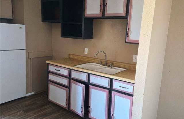 Photo of 305 N 10th Street