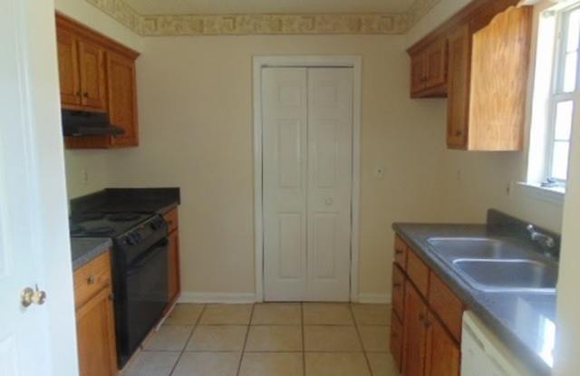 302 Kensington Circle