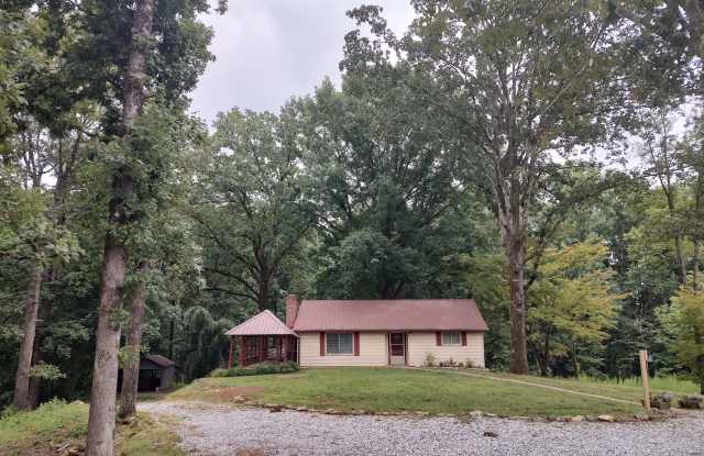 1684 Rockford Creek Rd