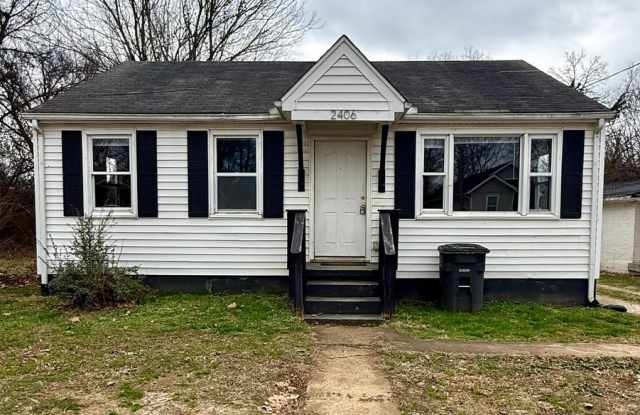 Charming 2 bedroom house in East Knox!