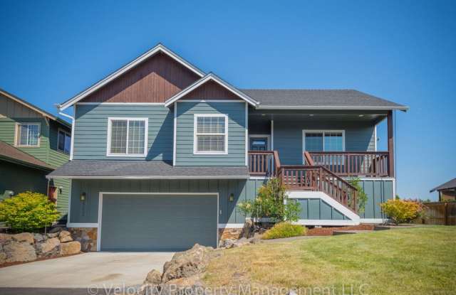 Photo of Immaculate Bend Home!