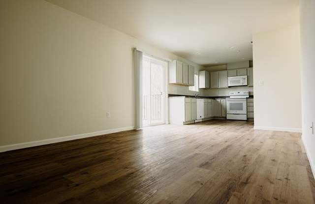 917 24th Ave. - 9
