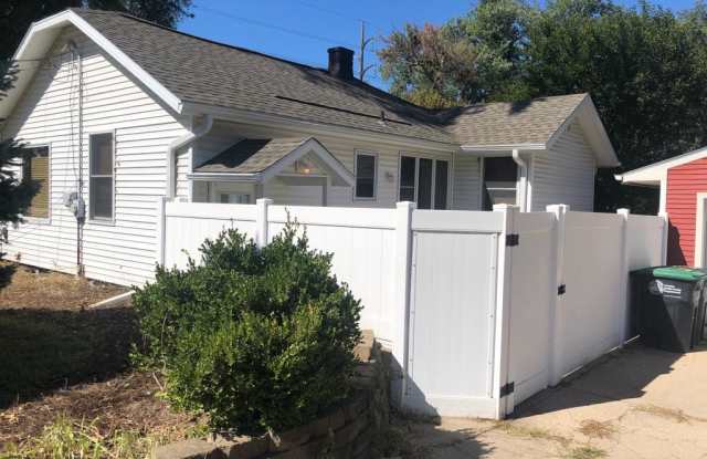 7601 N 60th Street