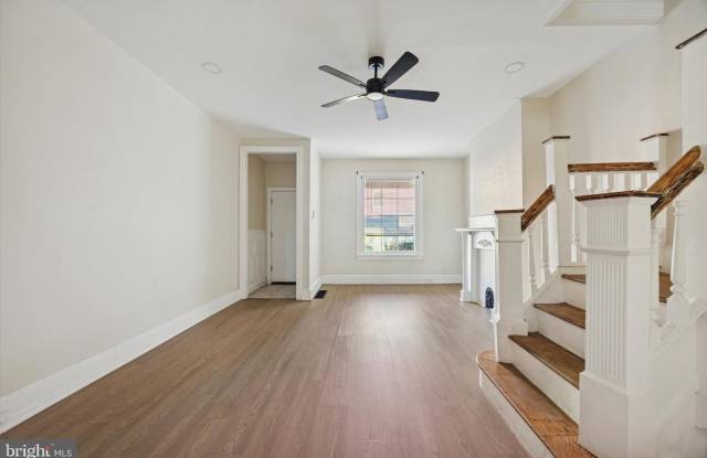 6002 W THOMPSON Street