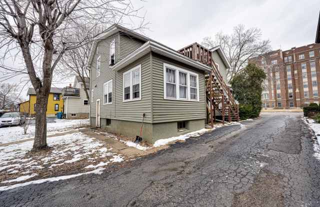 426 N Lake Street