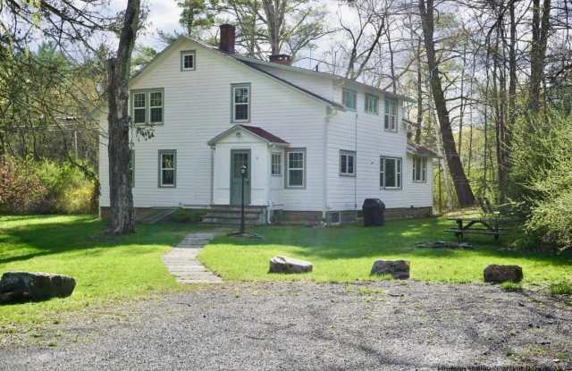 5 Lasher Rd