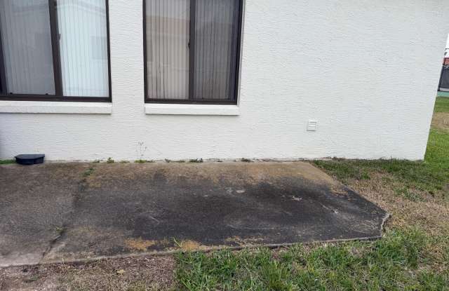 604 Robin Road unit: B