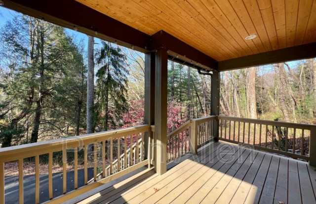 12 Beaverdam Knoll Rd