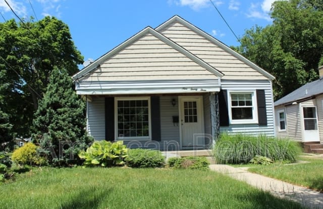 923 Elliott St SE - 923 Elliott Street Southeast, Grand Rapids, MI 49507