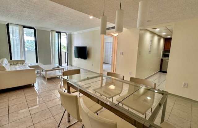 Photo of 1623 Collins Ave