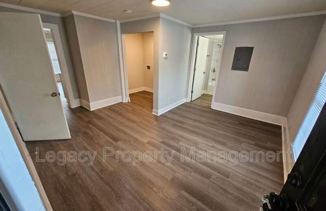 111 Stagg Steet