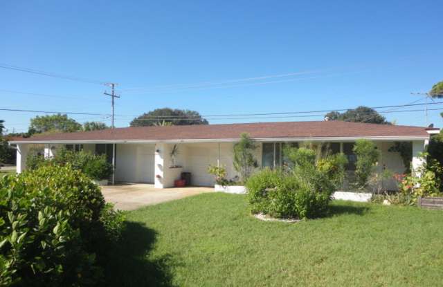 Venice Island Recently Renovated 1BR/1BA Duplex