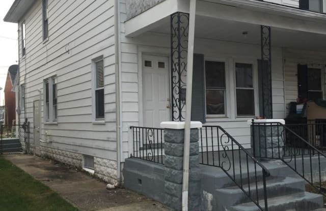 916 E. Poplar St. - 916 East Poplar Street, York, PA 17403