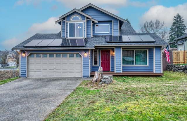 Stunning 3-Bedroom, 2-Bath Home in Spanaway – Like New  Move-In Ready!