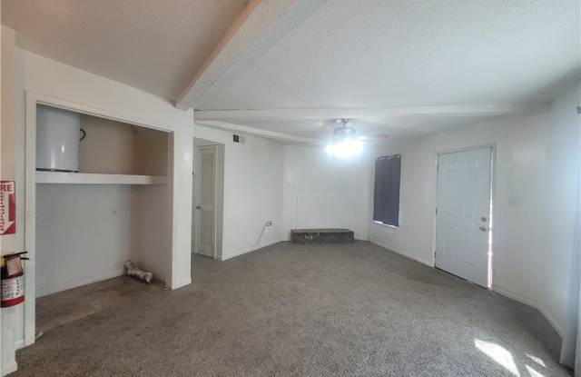 3838 Sheffield Court unit: 13