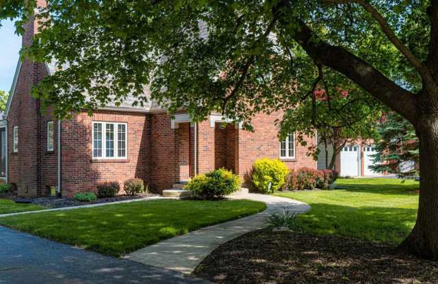 Large 4 bedroom Home for Rent