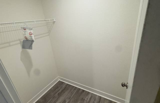 Photo of 9175 Alamo Avenue