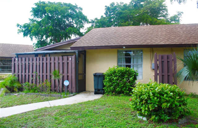 313 Briarwood Cir