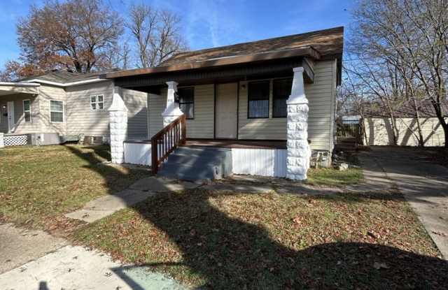 Photo of Cute and Cozy 2BR/1BA House - A MUST SEE!