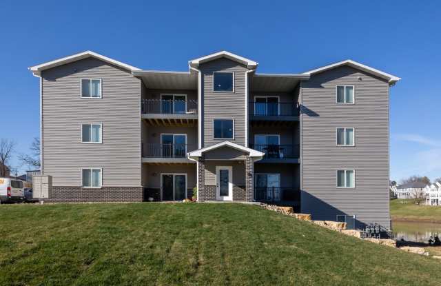 3150 Lake Ridge Dr #1